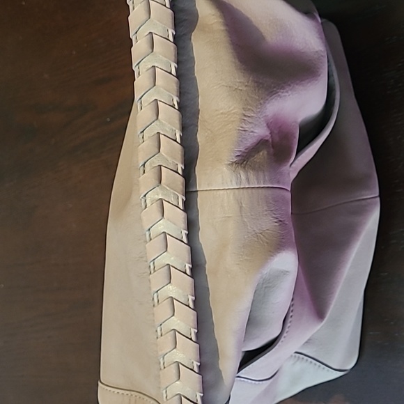 Lucky Brand soft leather shoulder hobo bag neutral tan EUC medium sized pockets - Picture 9 of 11